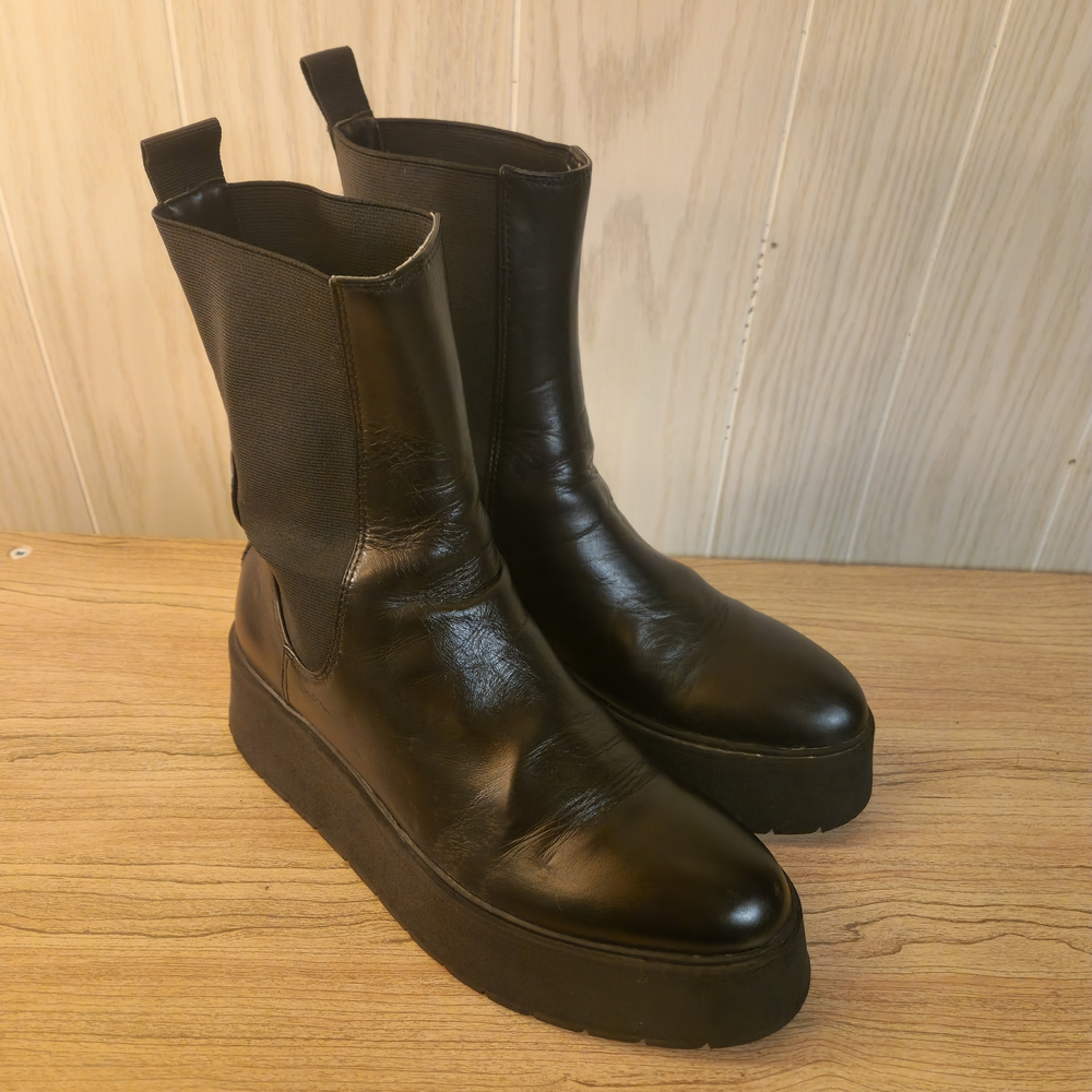 Zara Black Leather Platfoom Boots - EU Size 38 - 10" Tall - 1.5 to 2.5" Platform